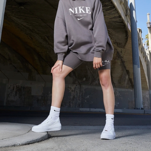 Nike Air Force 1 Platform Women's White - Picture 9 of 11